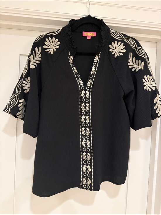 THML Tops - Boutique embroidered puff sleeve top